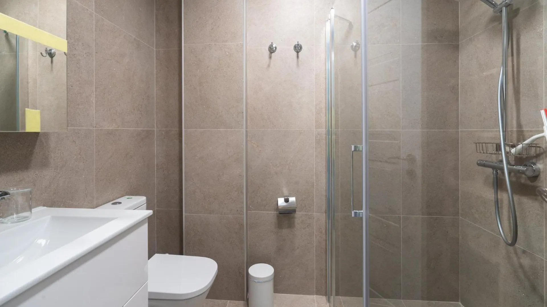 2 Bedrooms With Pool, Terrace And Balcony Fuengirola