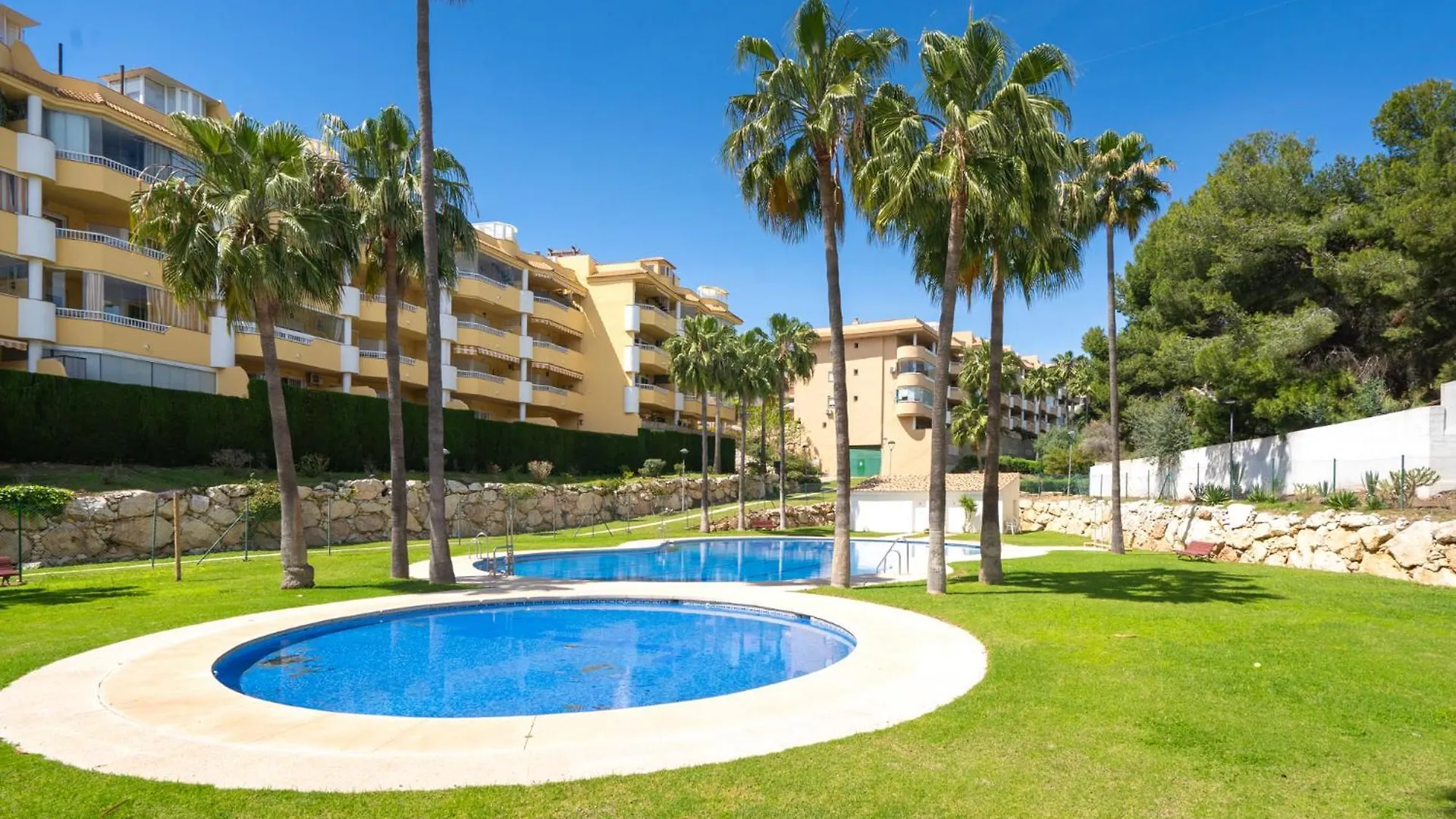 Apartment 2 Bedrooms With Pool, Terrace And Balcony Fuengirola